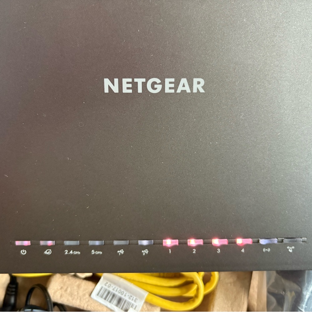 NETGEAR Nighthawk R7000 AC1900 Smart WiFi Router NEW - Picture 7 of 11